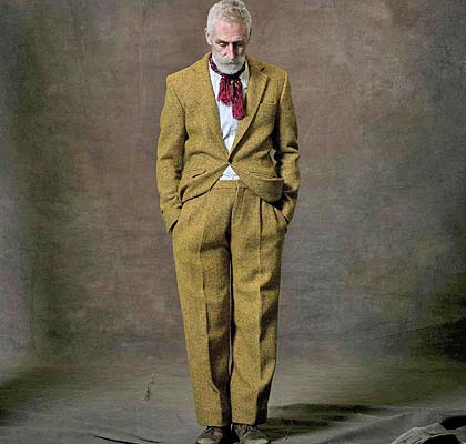 420x400 Scottish National Portrait Gallery Set To Reopen In Style - Man In Suit Painting