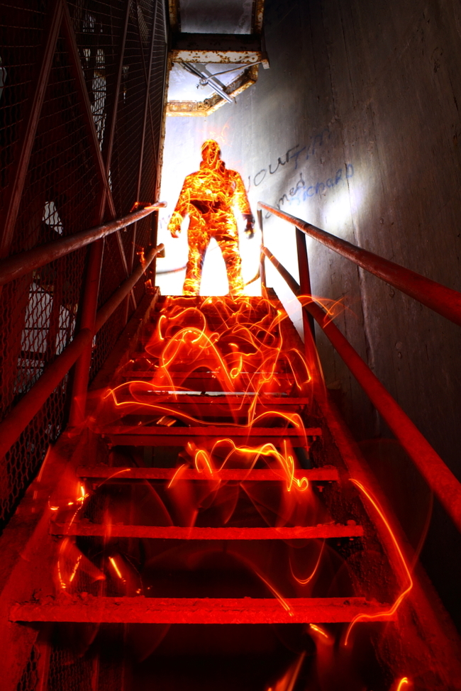 650x974 It Looks Like A Man On Fire, But This Is Just A Clever Photography - Man Of Fire Painting