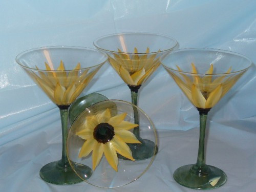 500x375 Hand Painted Set Of 4 Martini Glasses With Sunflower Design - Margarita Glass Painting