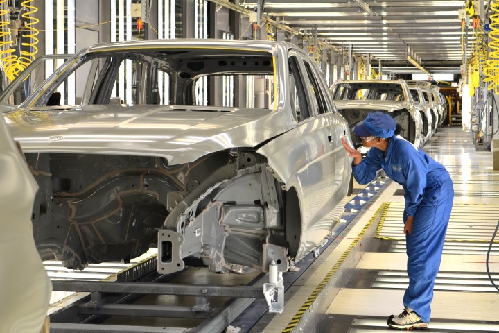 720x480 Mbusi - Mercedes Benz Painting