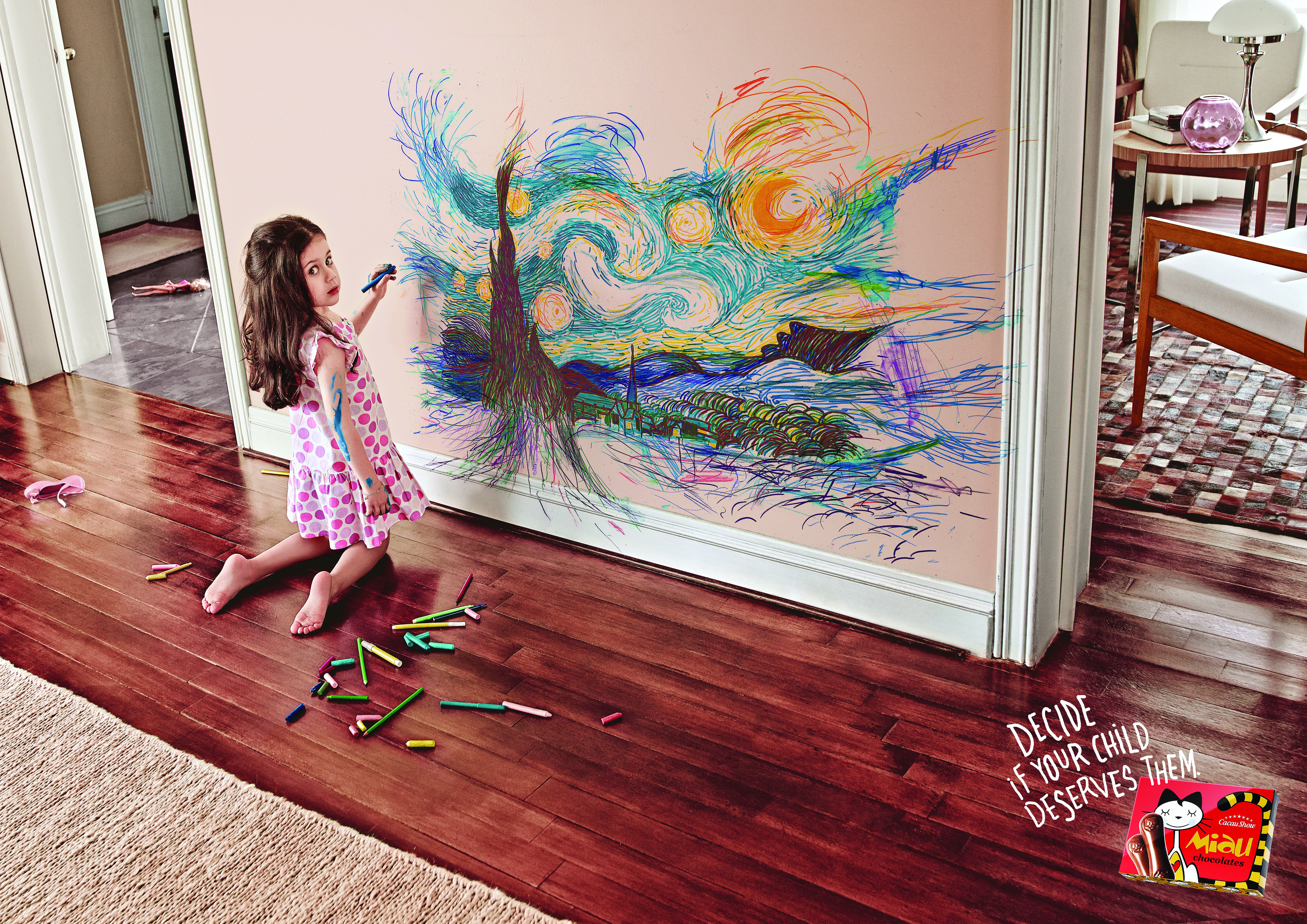 Хороший художественный. Реклама краски для стен. Креативная реклама краски для стен. Креативная живопись для детей. Реклама интерьерной краски.