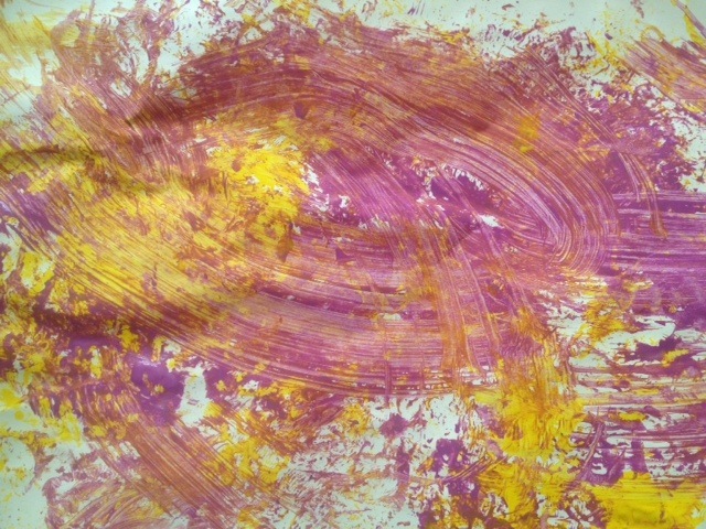 640x480 Swishing Paint With Bath Puff, Kids Messy Painting Idea, Cheap - Messy Painting