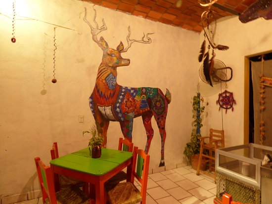 550x413 Cool Wall Painting On The Interior Wall - Mexican Wall Painting