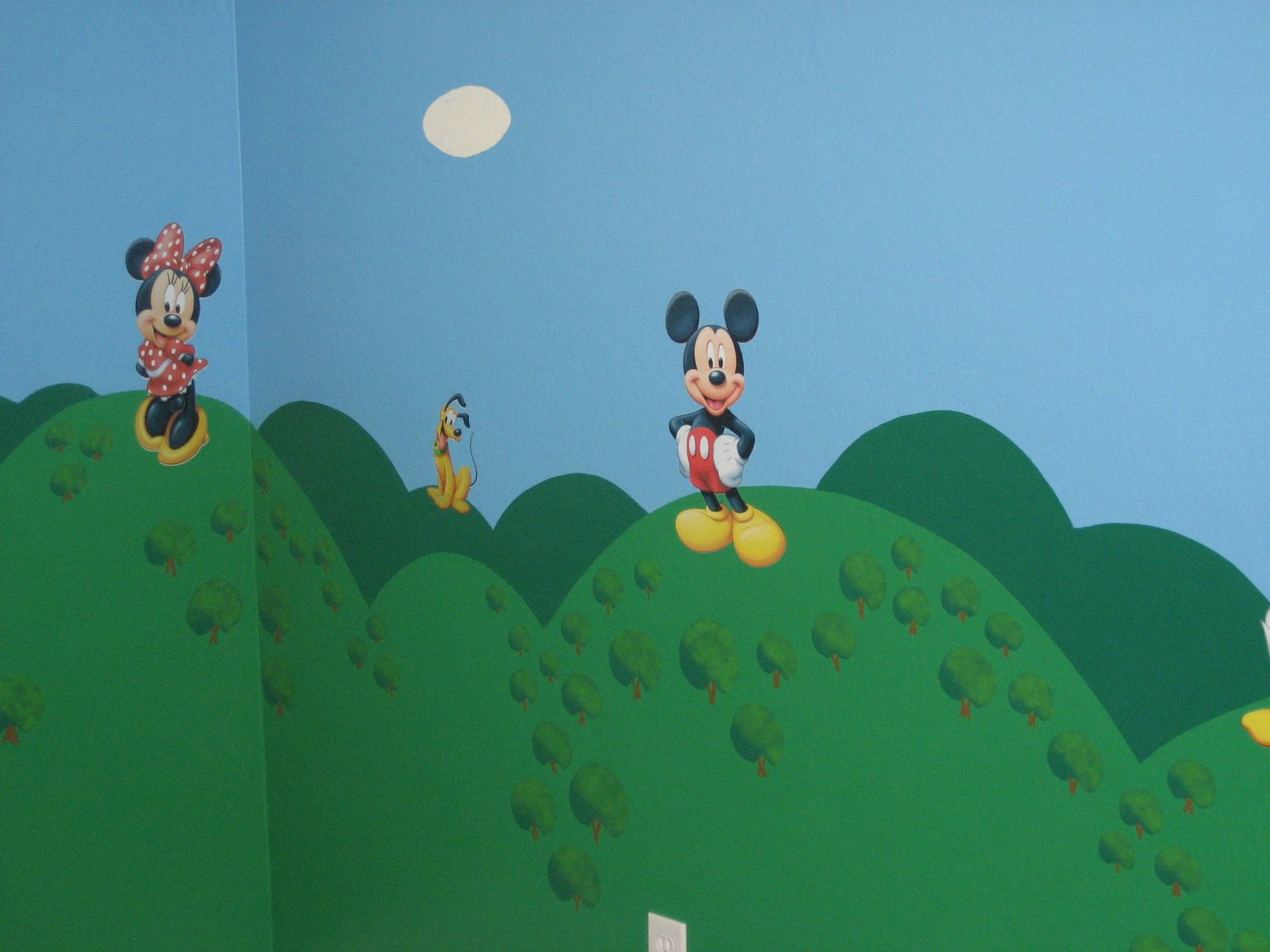 1600x1200 Mickey Mouse Clubhouse Painted Room With Stick On Decals My - Mickey Mouse Clubhouse Painting