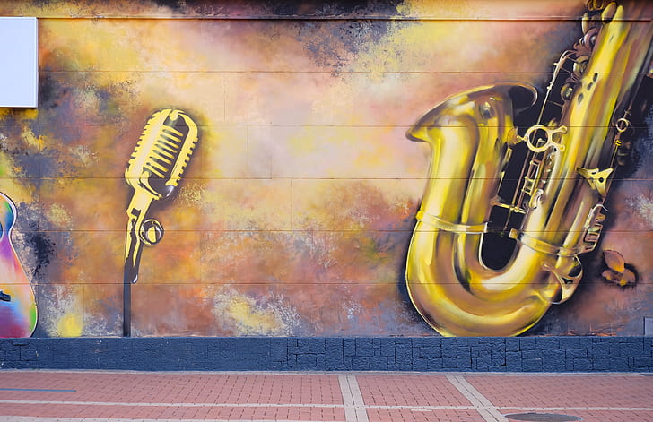 728x471 Royalty Free Photo Condenser Microphone And Brass Saxophone - Microphone Painting