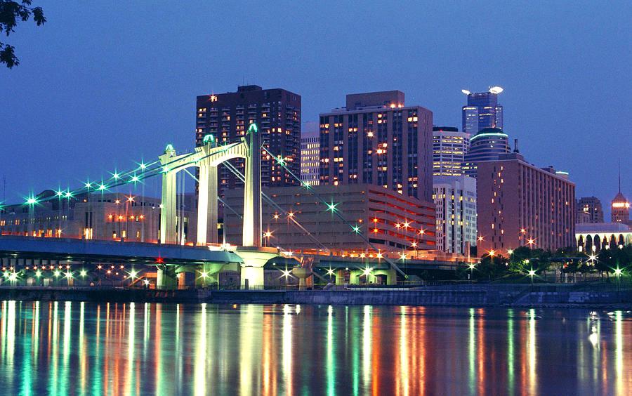 900x564 Minneapolis Skyline Silhouette Large Vinyl Wall By Best Art - Minneapolis Skyline Painting