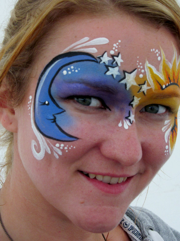 576x768 Face Painting Face Painting - Moon Face Painting