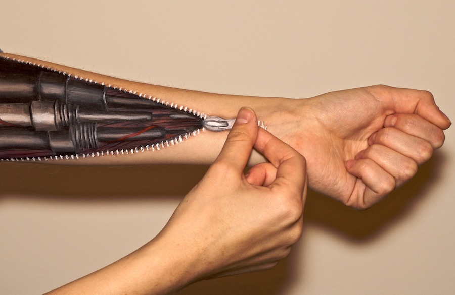 900x585 Muscle Body Painting Foodie In Paris - Muscle Painting