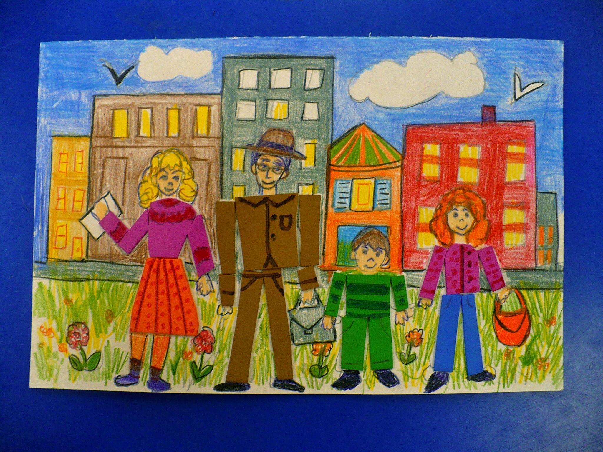 2048x1536 Big Amp Small Comparisonsmy Family Students Draw Lightly Family - My Family Painting