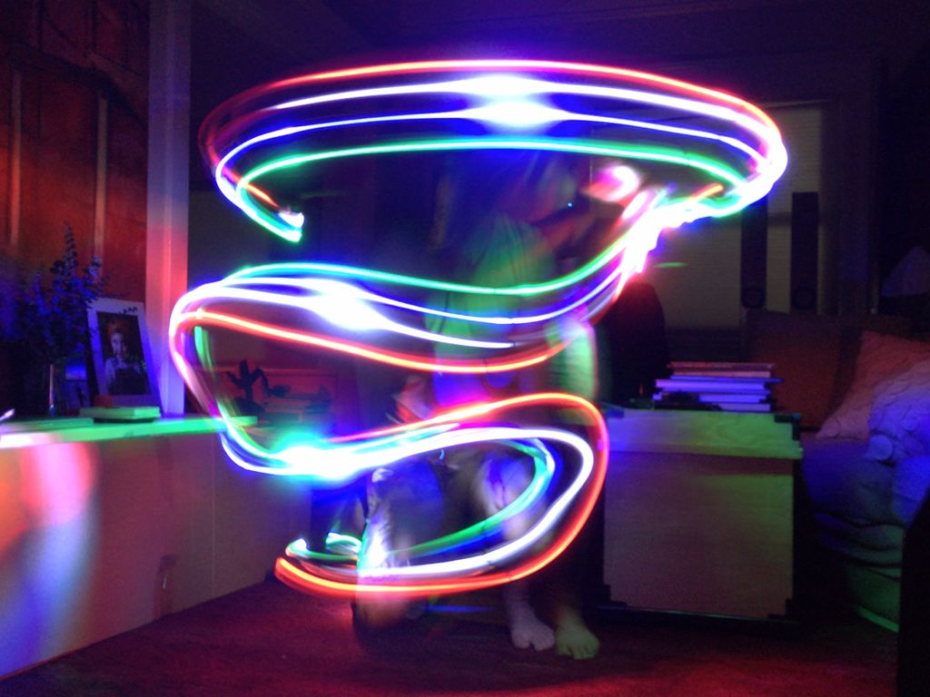 1024x768 Light Painting With An Iphone 8 Steps (With Pictures) - Neon Light Painting