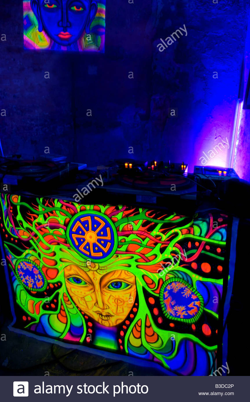 863x1390 Neon Paintings - Neon Painting