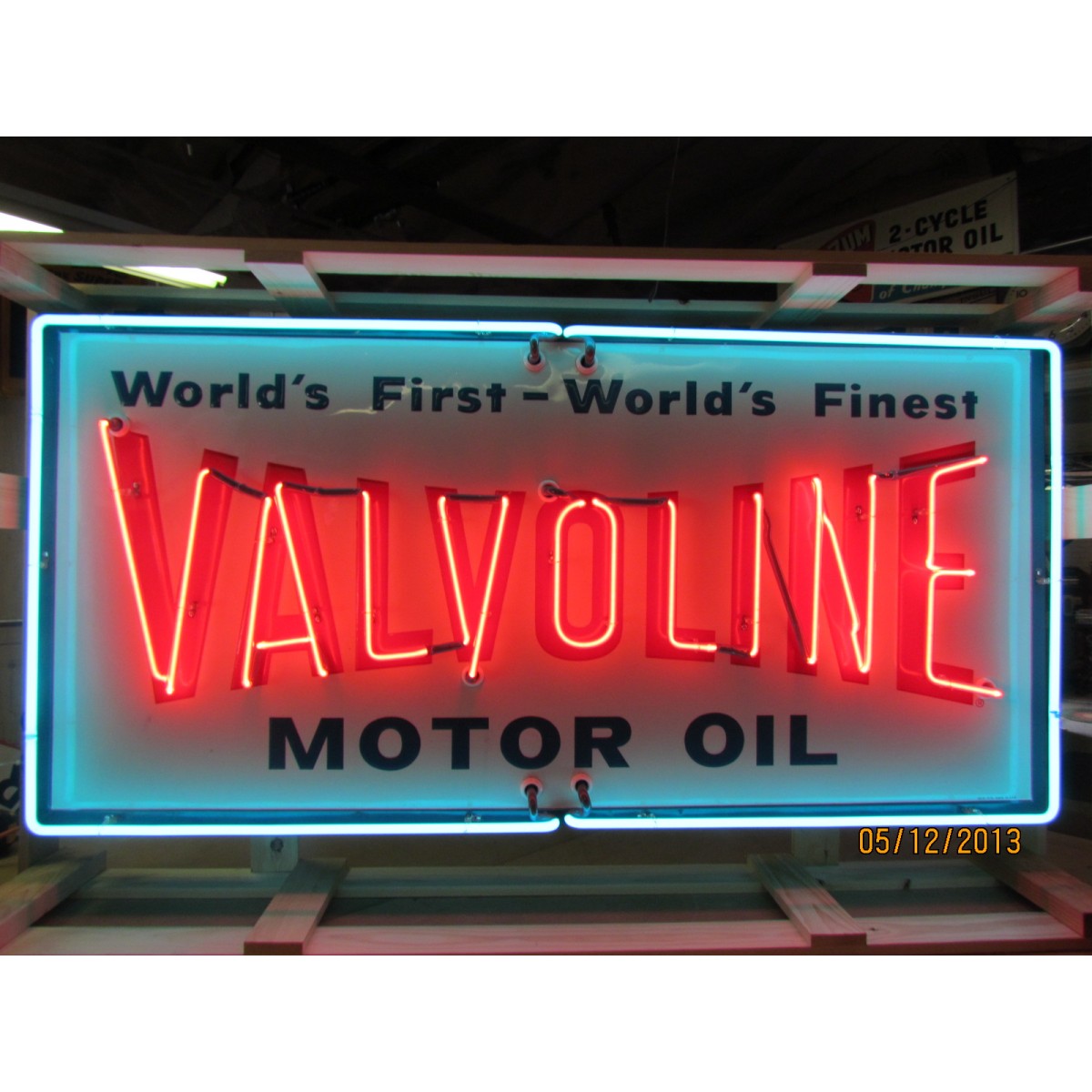 1200x1200 Old Valvoline Painted Enamelneon Sign - Neon Sign Painting