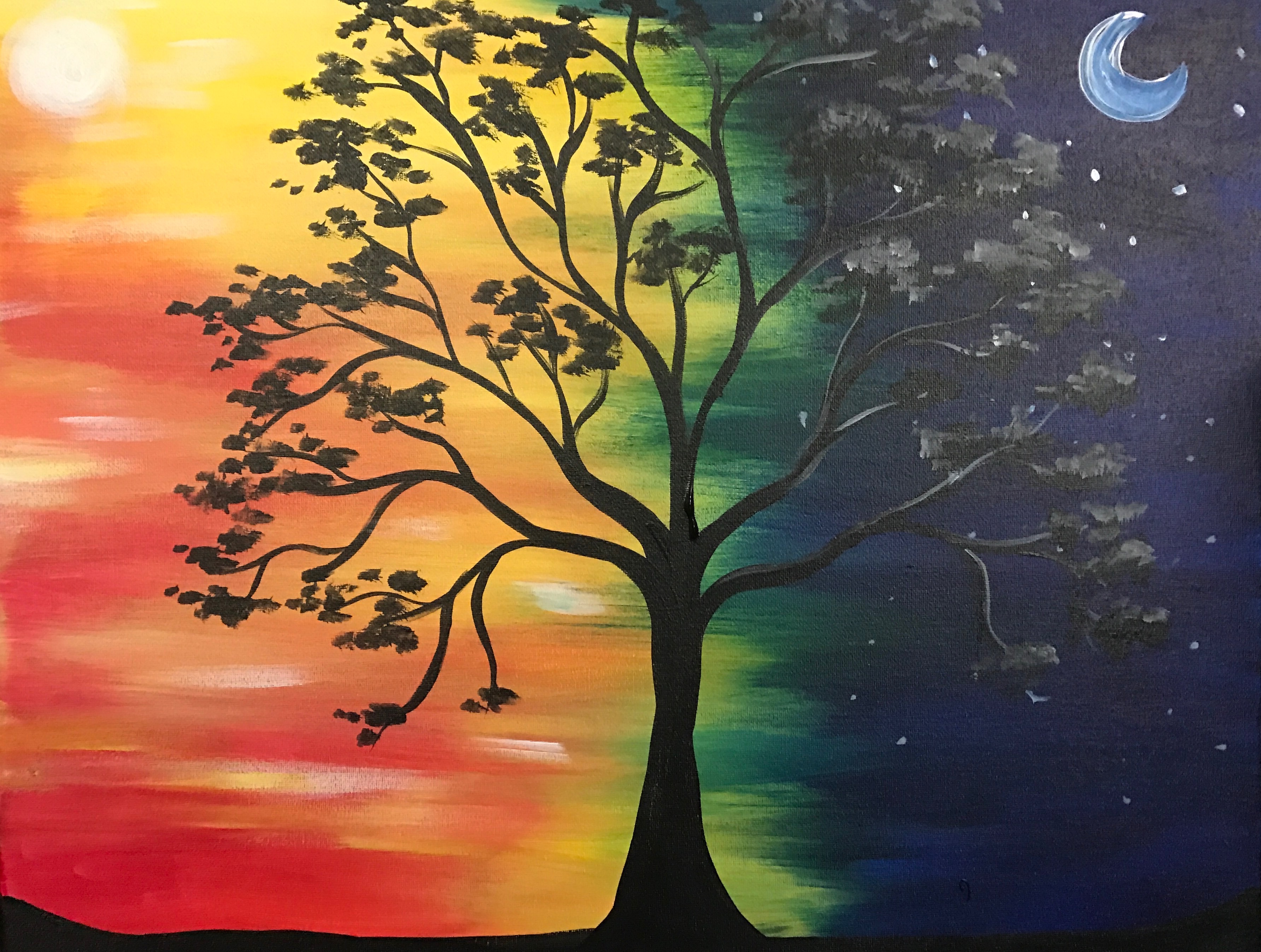 Дерево день ночь. Дерево день и ночь. Картина сутки. Япония ночь дерево рисунок. Картина дерево ночь тропа.