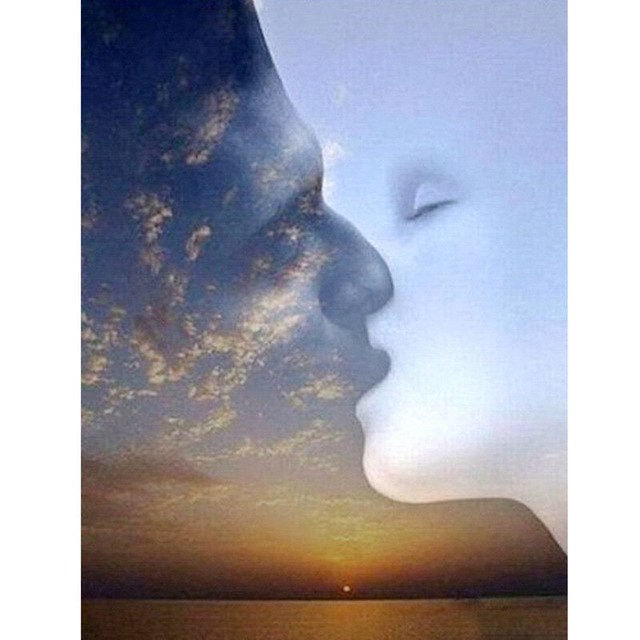 640x640 Diamond Embroidery Lovers Kiss Night And Day Diamond Painting Set - Night And Day Painting