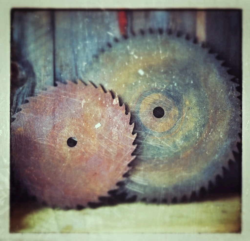Old Saw Blades Painting at Explore collection of