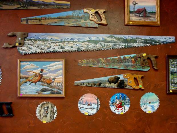 620x465 Greeley Artist Turns Rusted Old Blades Into Art - Old Saw Blades Painting
