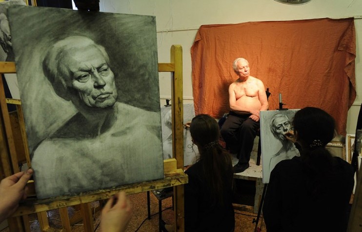 742x476 Old School Art Education And Rise Of Right Wing Realism - Old School Painting