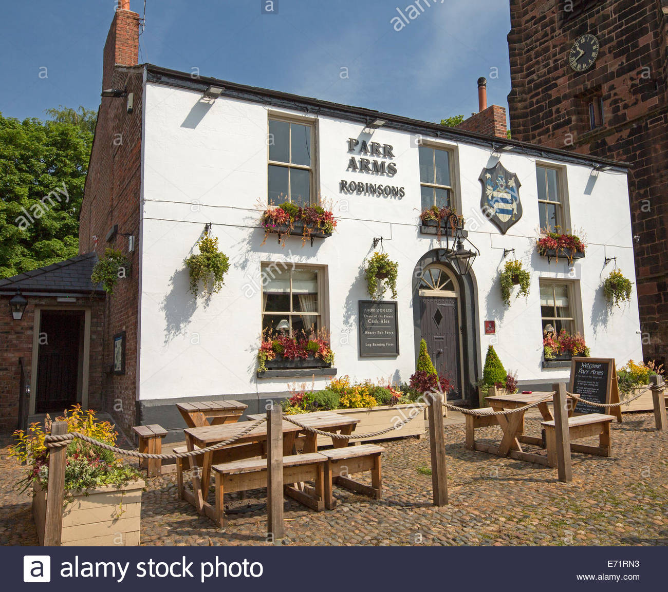 1300x1153 Old English Pub With White Painted Facade, Colourful Flowers - Olde England Painting