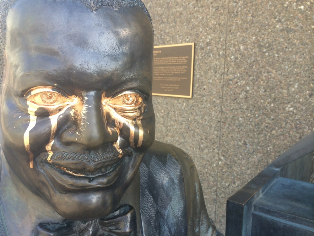 1000x750 Oscar Peterson Statue Vandals Caught On Video Sculptor Reacts - Oscar Peterson Painting