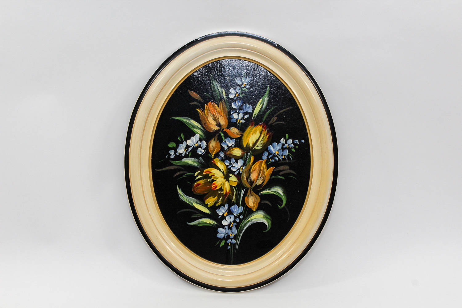 1500x1000 Antique Oval Oil Floral Painting Ebth - Oval Painting