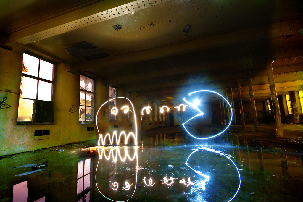 1024x683 Pacman Light Paint Light Painting Of Pac Man Lkewis - Pac Man Painting