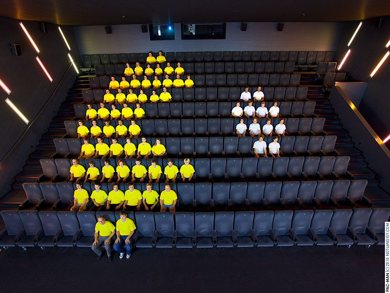 768x576 Painting With People Pac Man And Other Human Pixel Projects By - Pac Man Painting