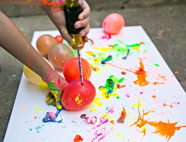 615x471 Balloon Splatter Painting With Tools Fun Outdoor Art Project For Kids - Paint Splatter Painting
