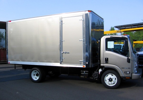 600x419 Auto Paint Shop Portland Automotive Paint Pacific Truck Colors - Painting A Box Truck