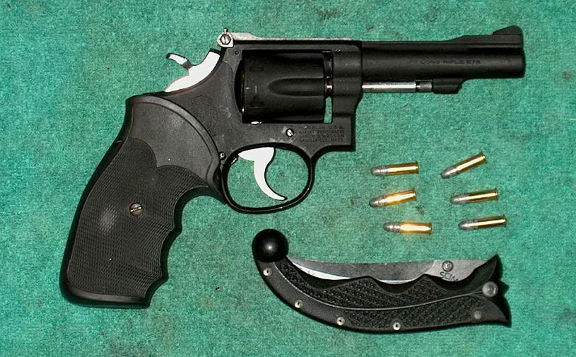 815x505 Painting A 1911a1 - Painting A Revolver