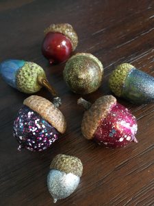 225x300 Let The Autumn Crafts Begin - Painting Acorns