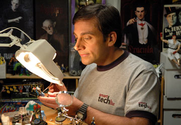 360x249 Groucho Reviews The 40 Year Old Virgin - Painting Action Figures