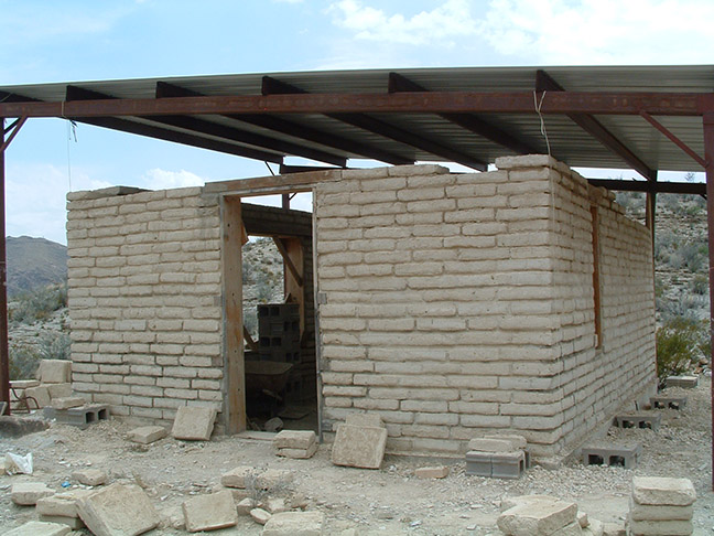 648x486 Building A Gallery Terlingua Gallery - Painting Adobe Brick