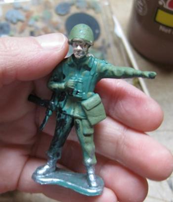 350x408 Tutorial On Painting Plastic Soldiers - Painting Army Men