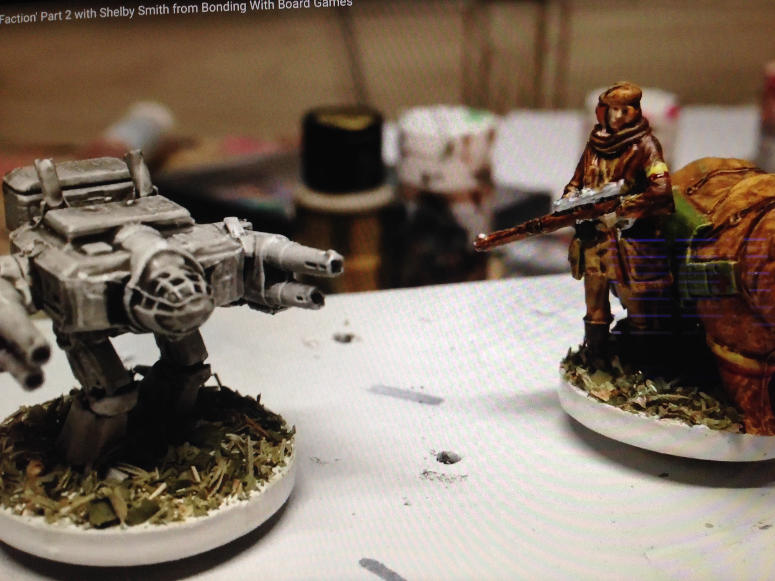 3264x2448 Miniture Painting - Painting Board Game