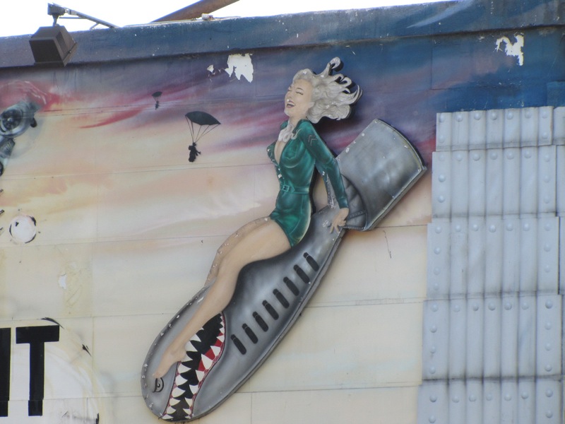 800x600 Lady On A Bomb Painting - Painting Bomb