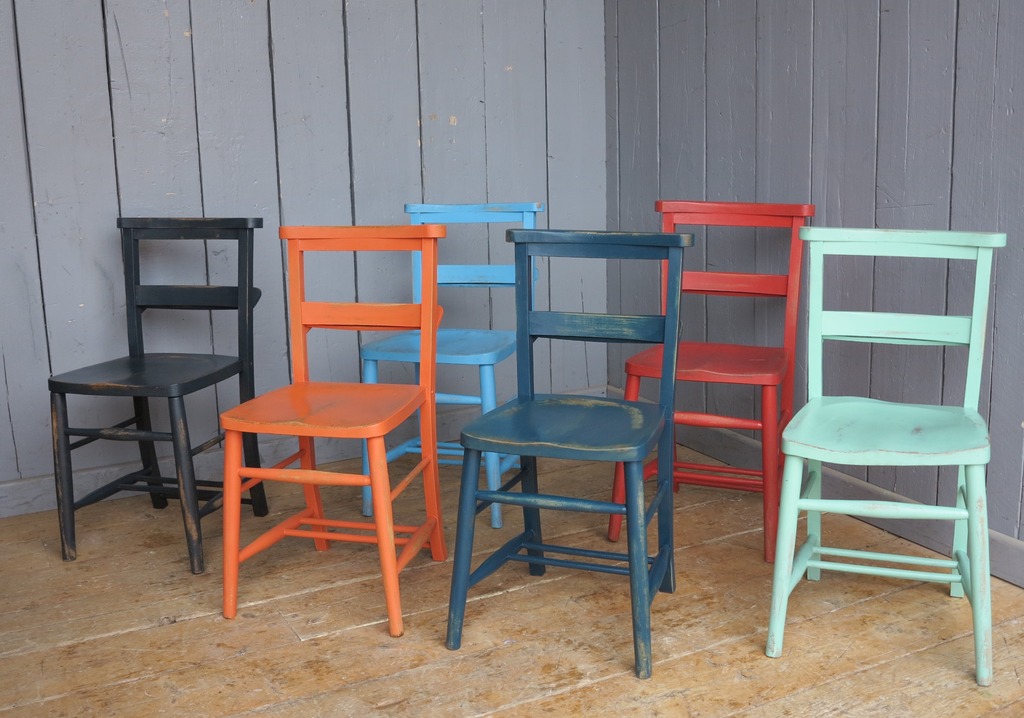 1024x718 Hand Painting Old Traditional Church And Chapel Chairs - Painting Chairs