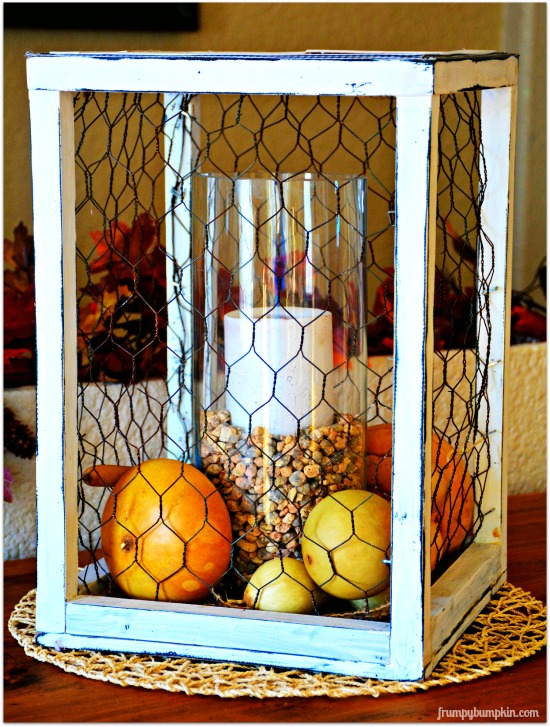 550x727 Chicken Wire Centerpiece - Painting Chicken Wire