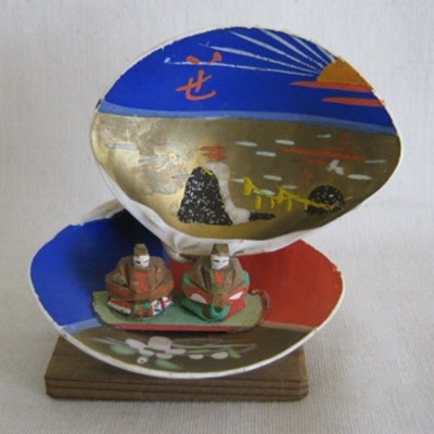 400x400 Painted Clam Shell With Ittobori Hina Kyoto Traditions - Painting Clam Shells