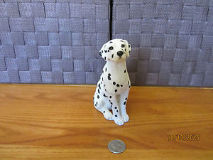 300x225 Decorative Dog Figurine Dalmatian Hand Painted Spots Design 5 - Painting Dalmatian Spots