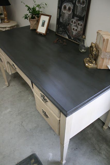 426x640 Top Of The Desk Is Painted With Annie Sloan Graphite Chalk Paint - Painting Desk