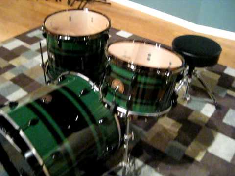 480x360 P. Ellis Custom Drums Spray Painted Stripe Design - Painting Drum