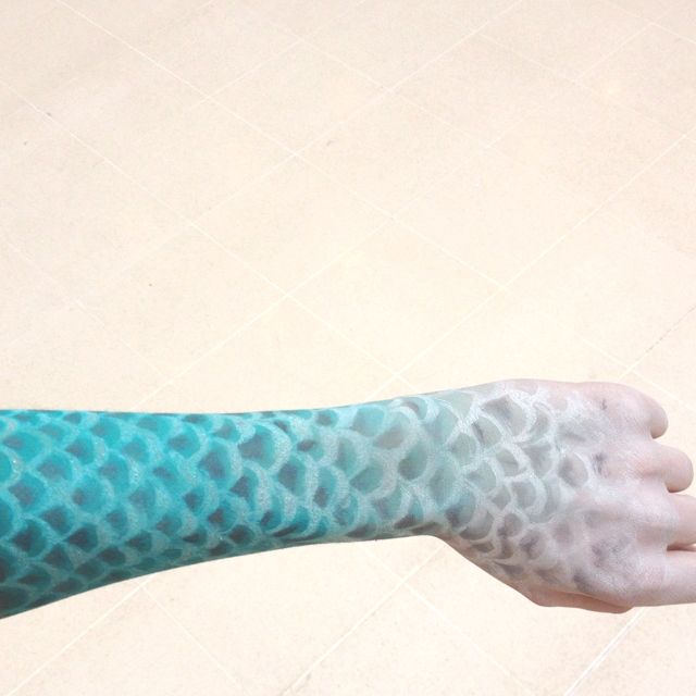 640x640 Fish Scalemermaid Inspired Body Painting Ooo How Fun Maybe - Painting Fish Scales