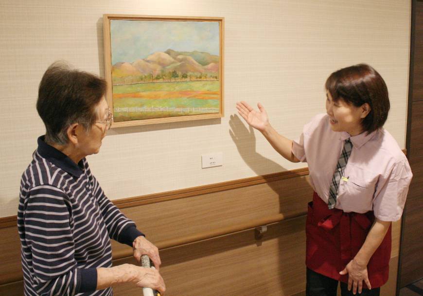 870x610 Young Artists' Works Help Enliven Tokyo Home For Elderly - Painting For Elderly