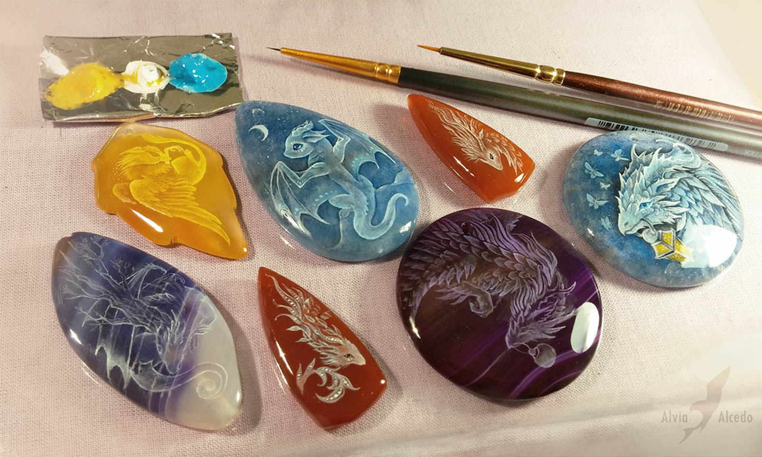 1500x899 Legendary Dragons Hand Painted On Gemstones Scene360 - Painting Gemstones