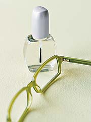 180x240 Fix Your Glasses With Clear Nail Polish - Painting Glasses Frames With Nail Polish