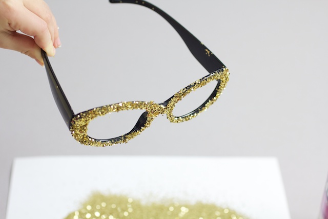 painting-glasses-frames-with-nail-polish-at-paintingvalley