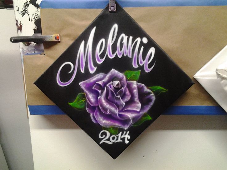736x552 Ron Weed (Ronweed7) - Painting Graduation Caps