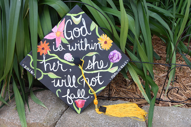800x533 Diy Painted Graduation Cap - Painting Graduation Caps