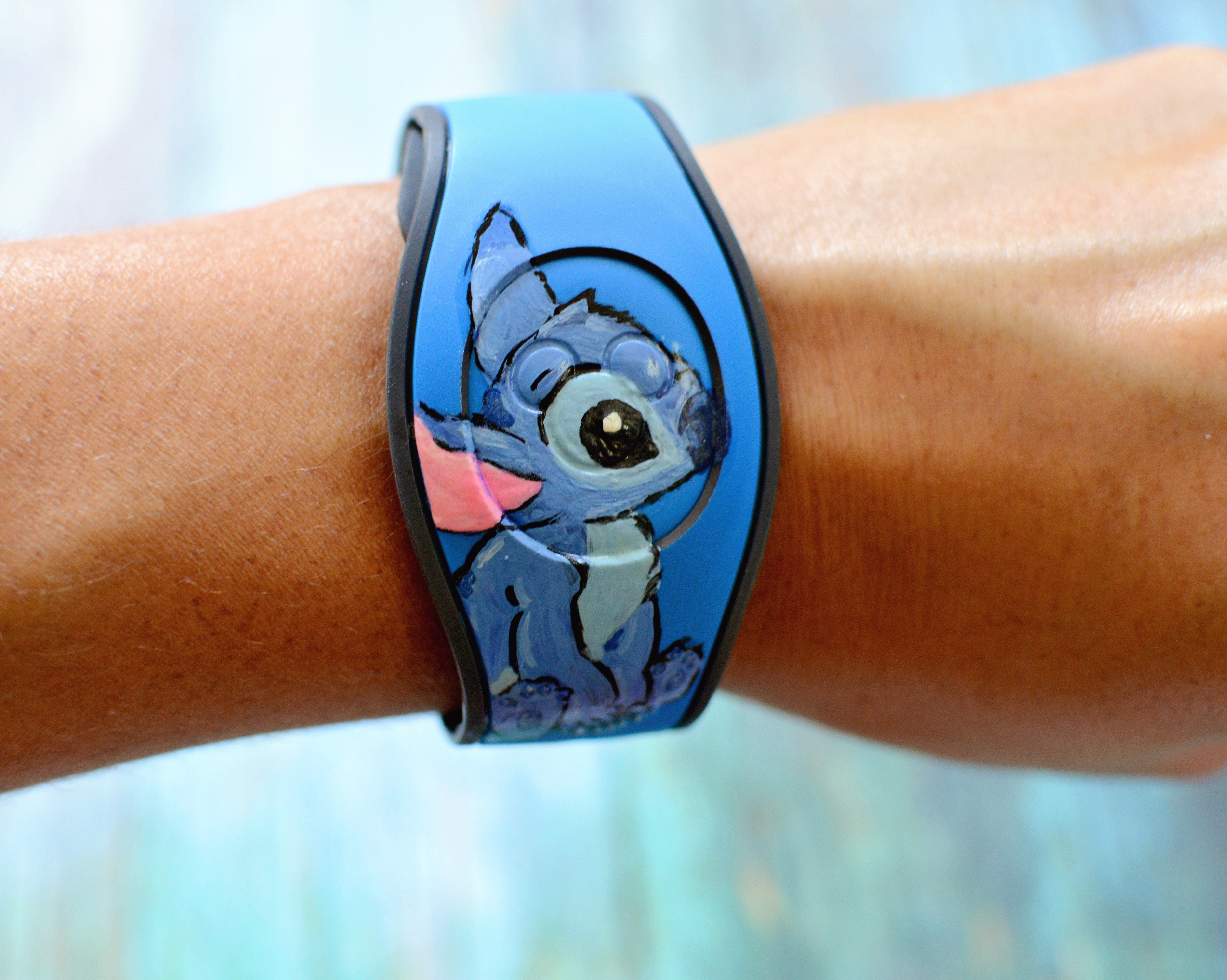 5001x3995 Painting Disney Magicbands 2.0 Edutaining - Painting Magic Bands
