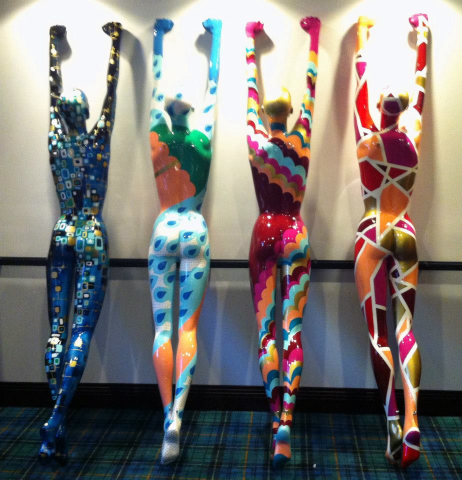 924x960 Painted Ladies - Painting Mannequin